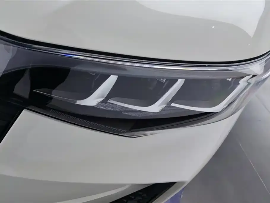 GAC Motor Trumpchi M6 — фото 4