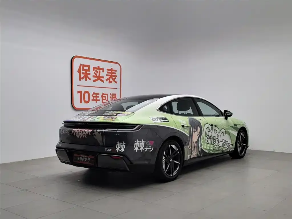 Geely Galaxy E8 — фото 7
