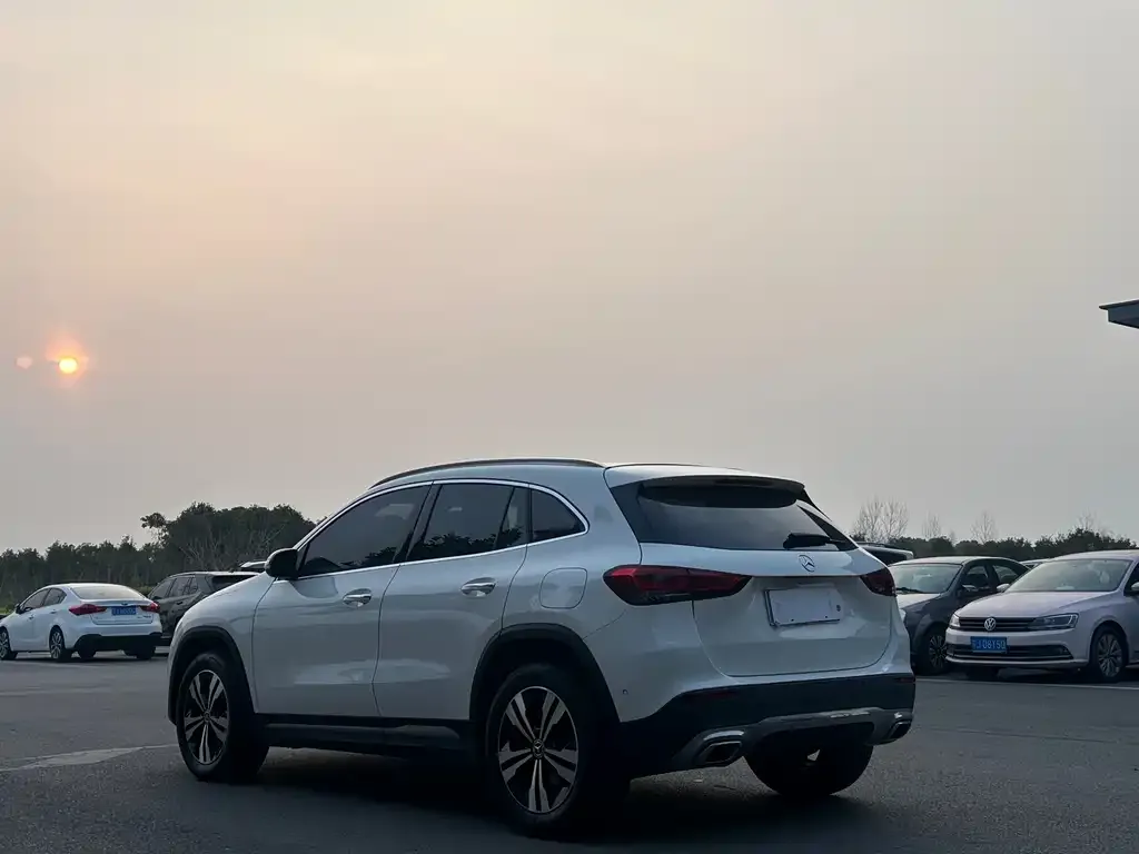 Mercedes-Benz GLA — фото 7