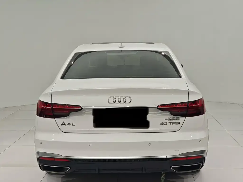 Audi A4L — фото 5