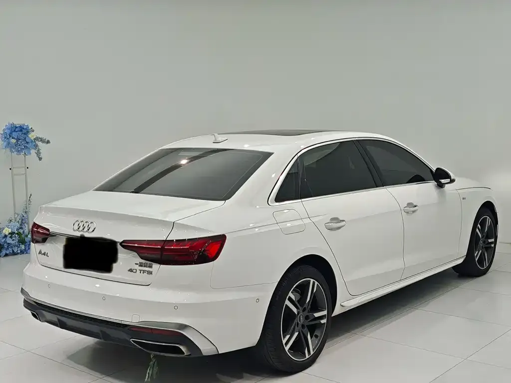 Audi A4L — фото 4
