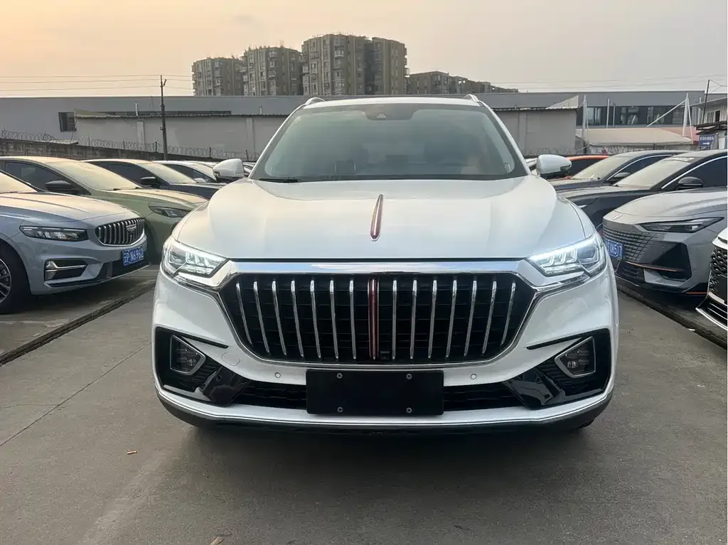 Hongqi HS5 — фото 6