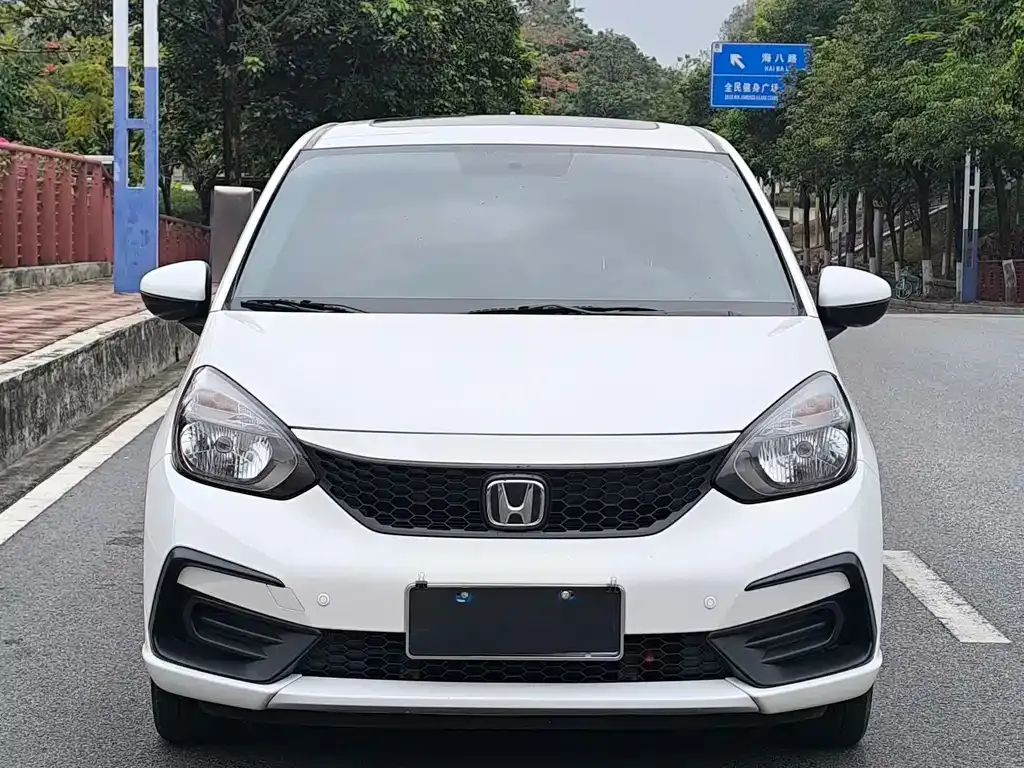 Honda Fit — фото 10