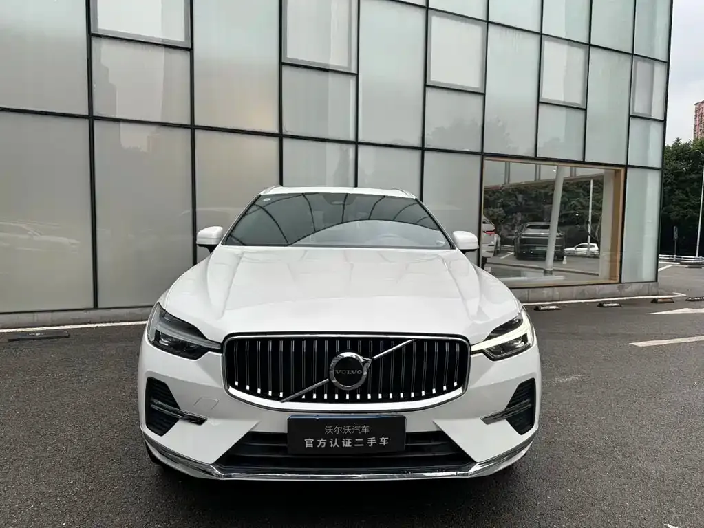 Volvo XC60 — фото 3
