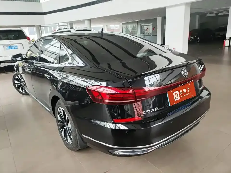 Volkswagen Passat — фото 3