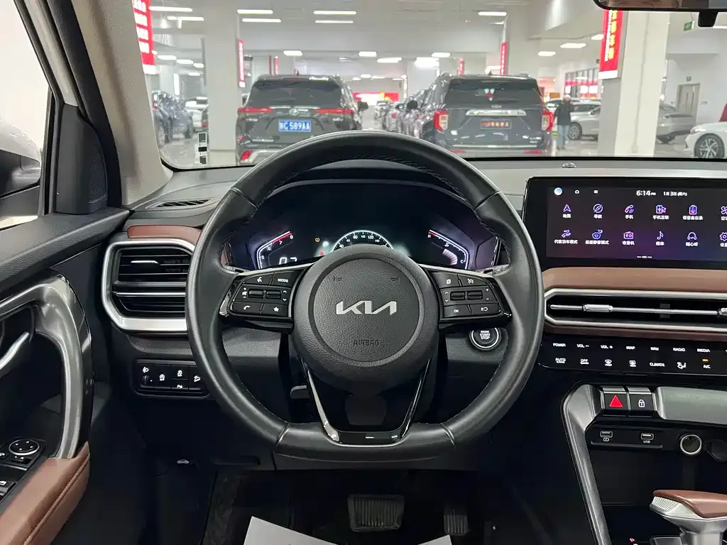 Kia Sportage — фото 6