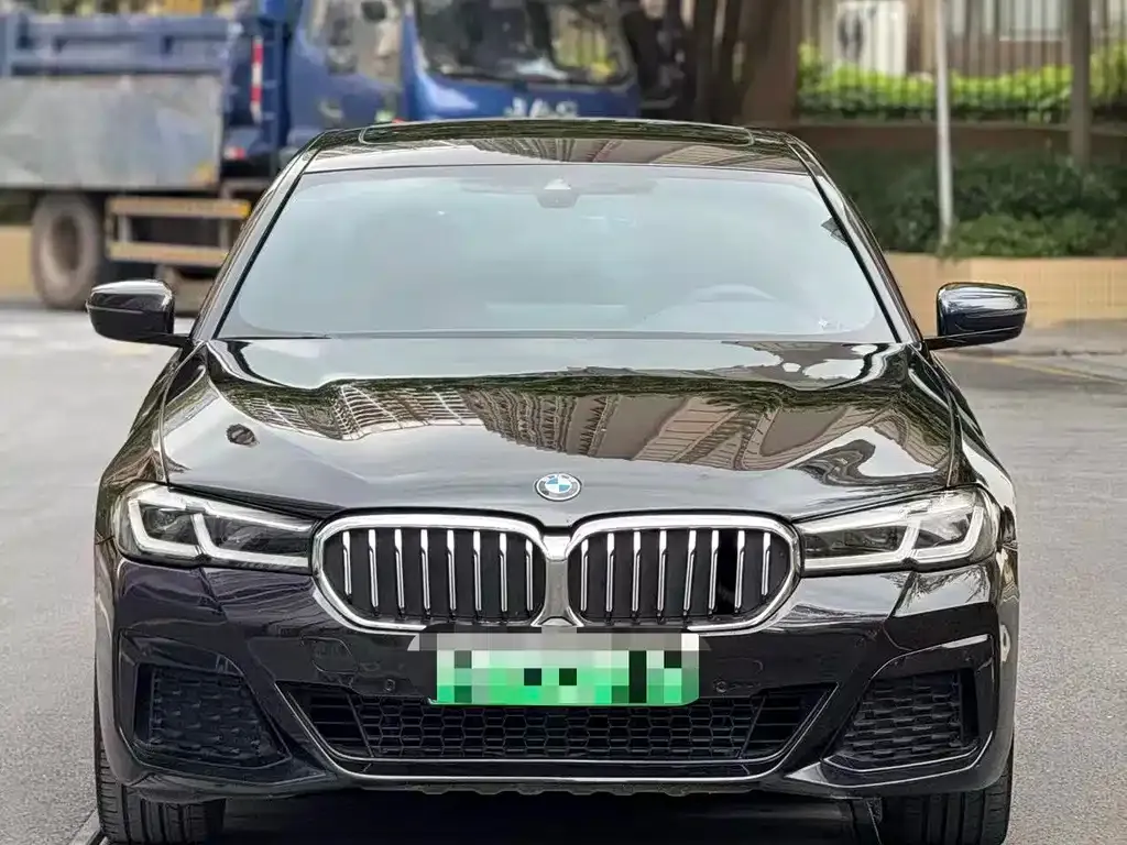 BMW 5 Series New Energy — фото 4