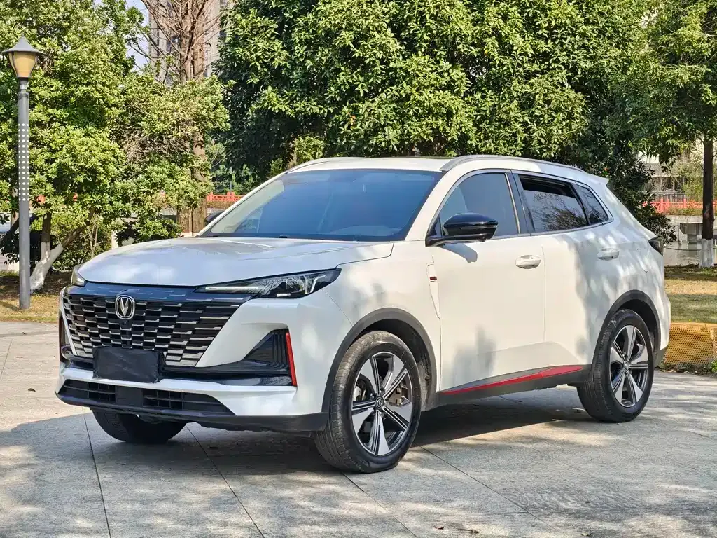 Changan CS55PLUS — фото 1