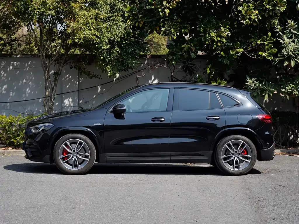 Mercedes-Benz GLA AMG — фото 10