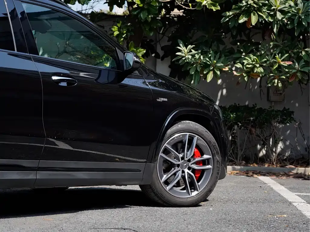 Mercedes-Benz GLA AMG — фото 4