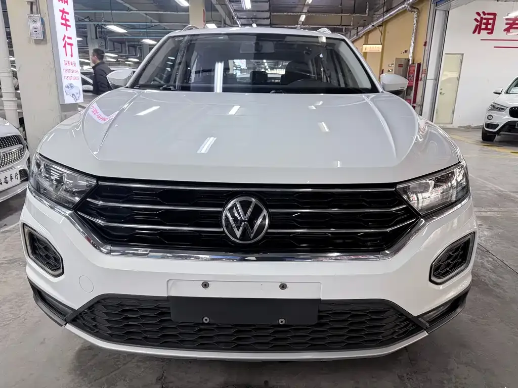 Volkswagen T-Roc — фото 7