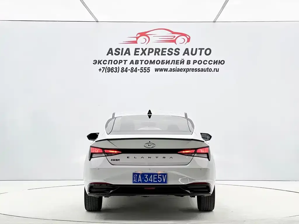 Hyundai Elantra — фото 2