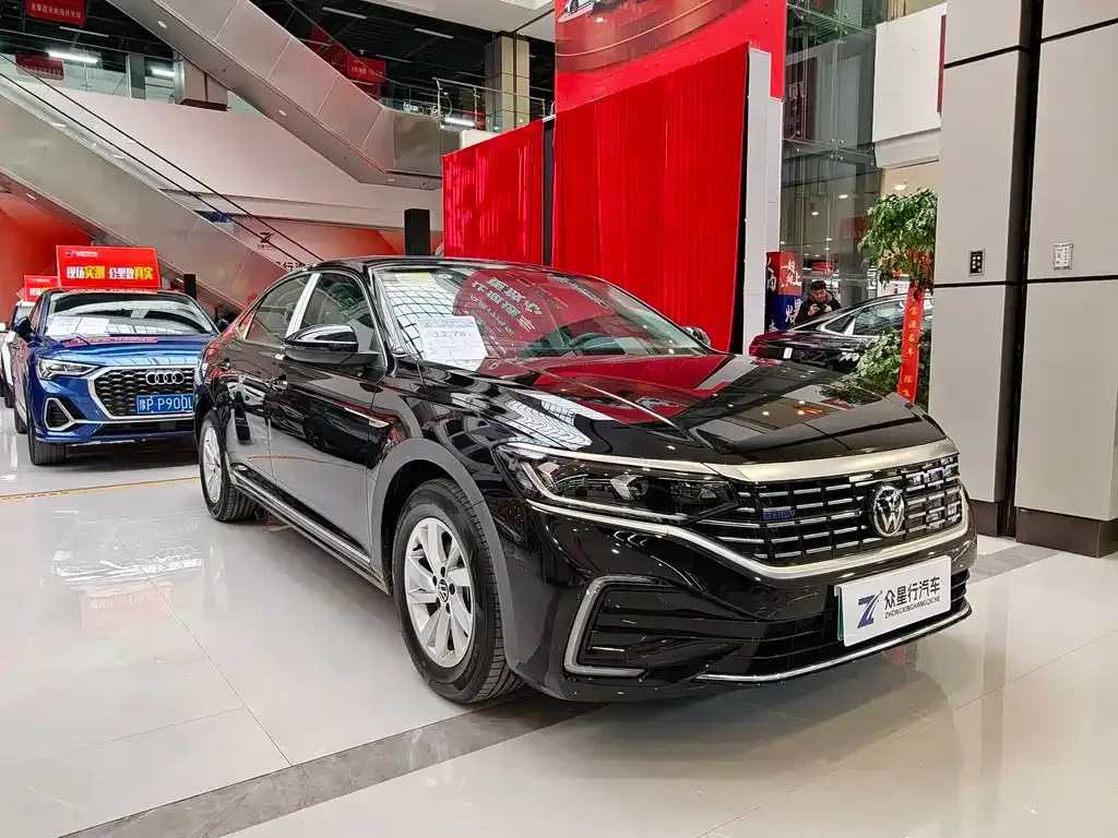 Volkswagen Passat New Energy — фото 4