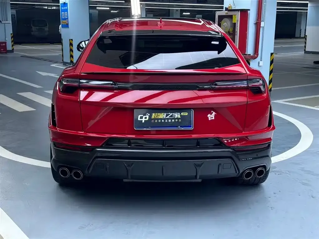 Lamborghini Urus — фото 9