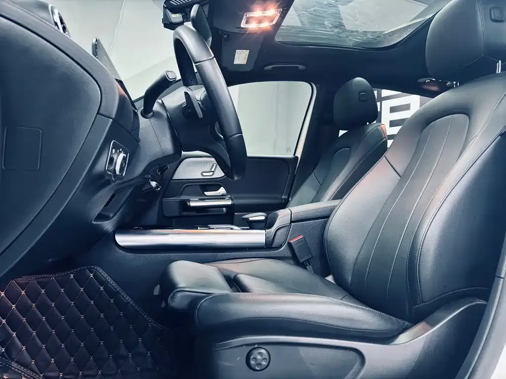 Mercedes-Benz B-Class — фото 10