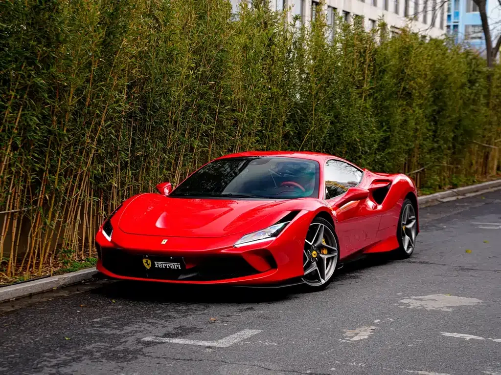 Ferrari F8 — фото 1