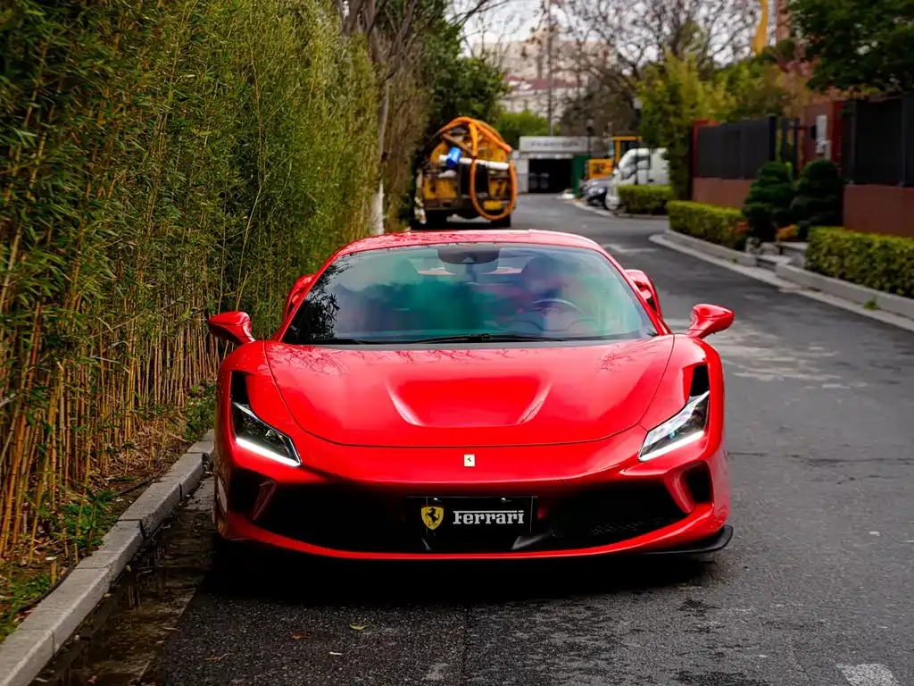 Ferrari F8 — фото 5