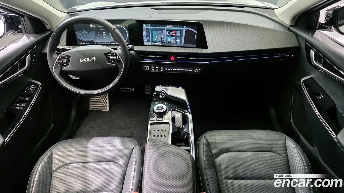 Kia EV6 — фото 10