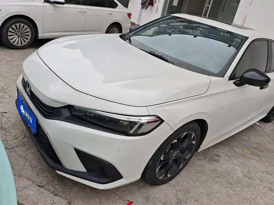 Honda Civic — фото 1
