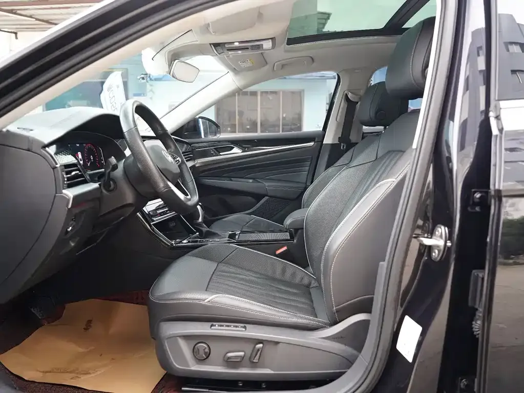 Volkswagen Passat — фото 5