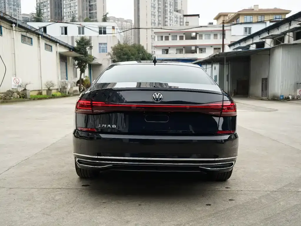 Volkswagen Passat — фото 4