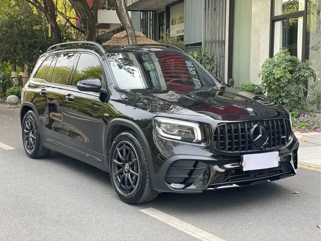 Mercedes-Benz GLB AMG — фото 8