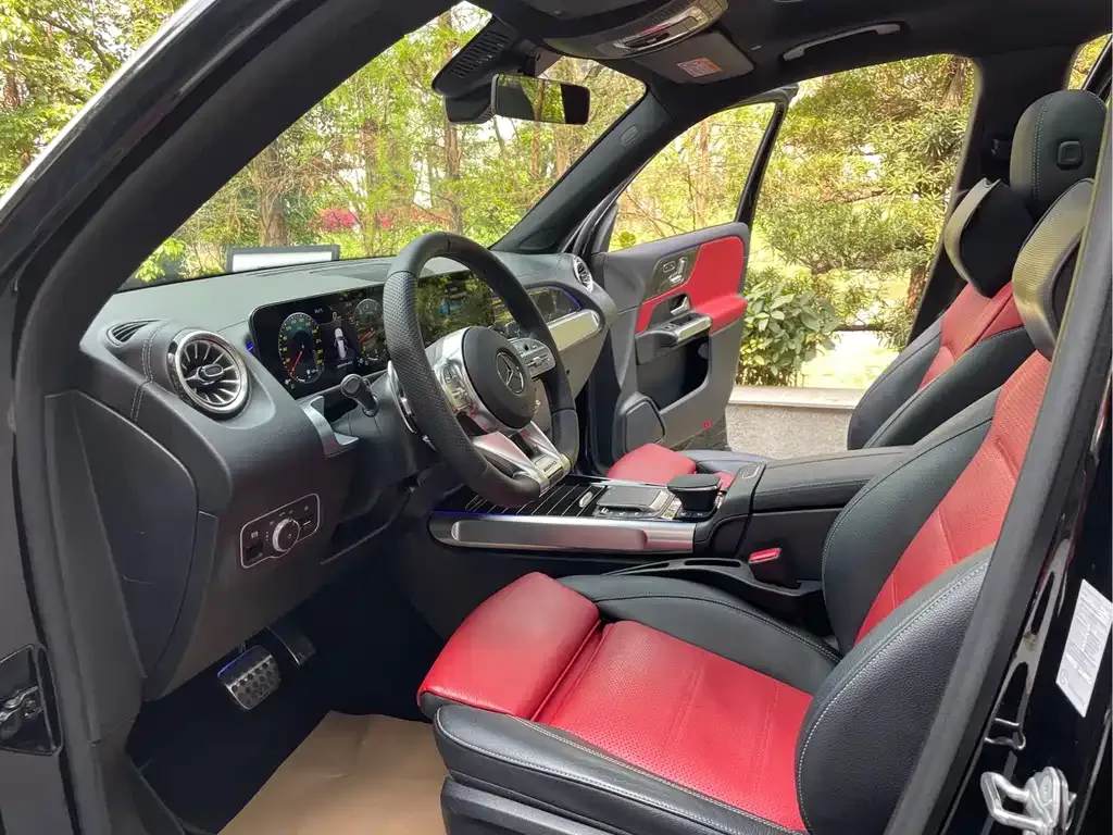 Mercedes-Benz GLB AMG — фото 9