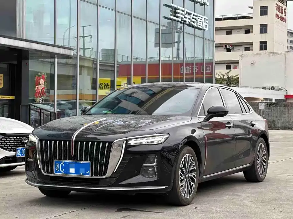 Hongqi H5 — фото 1