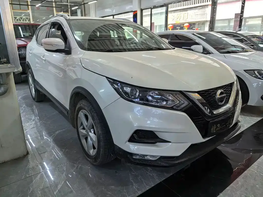 Nissan Qashqai — фото 7