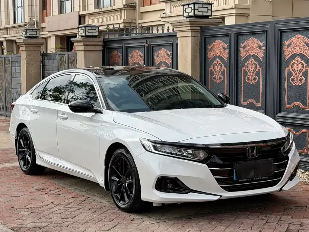 Honda Accord — фото 9
