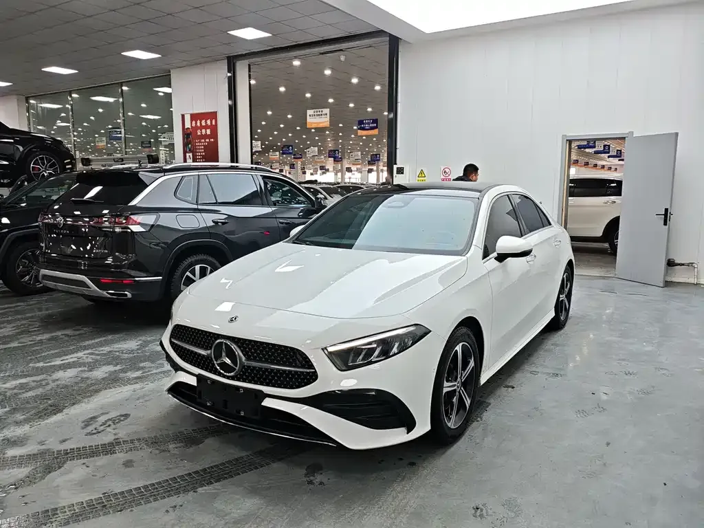 Mercedes-Benz A-Class — фото 1
