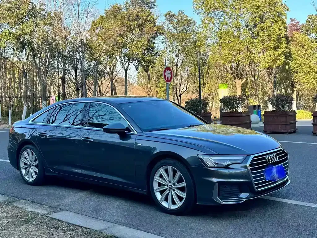 Audi A6L — фото 5