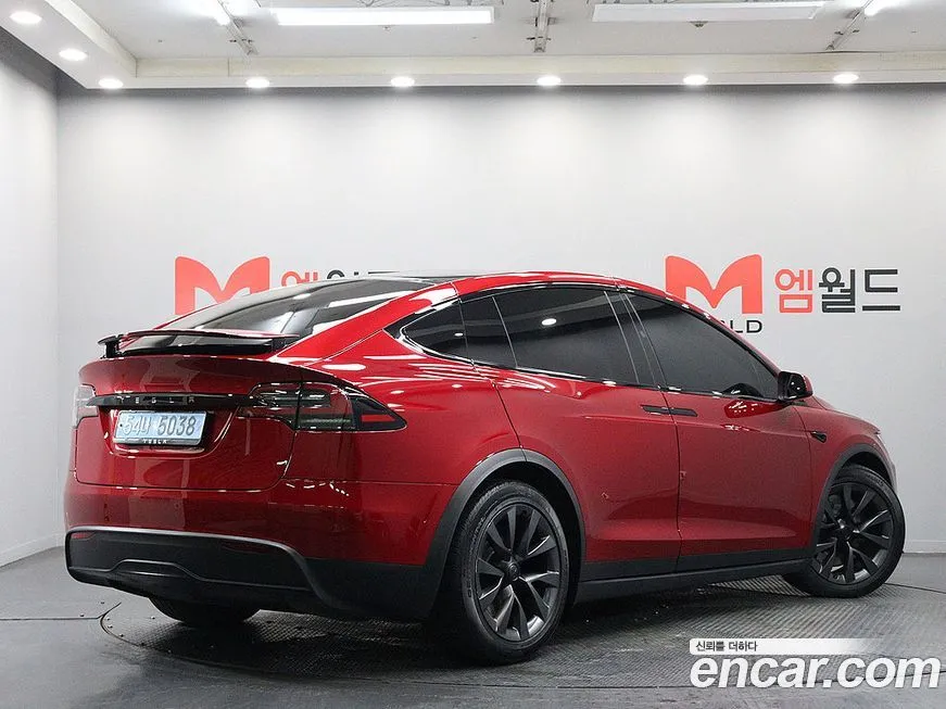 Tesla Model X — фото 7