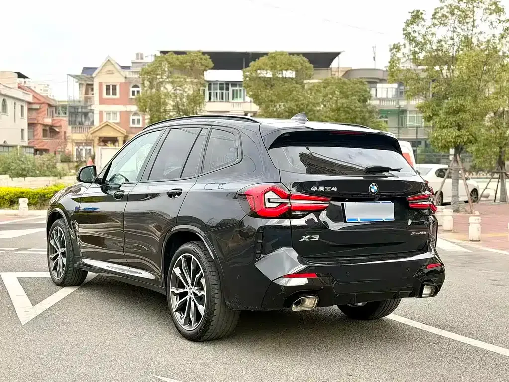 BMW X3 — фото 7