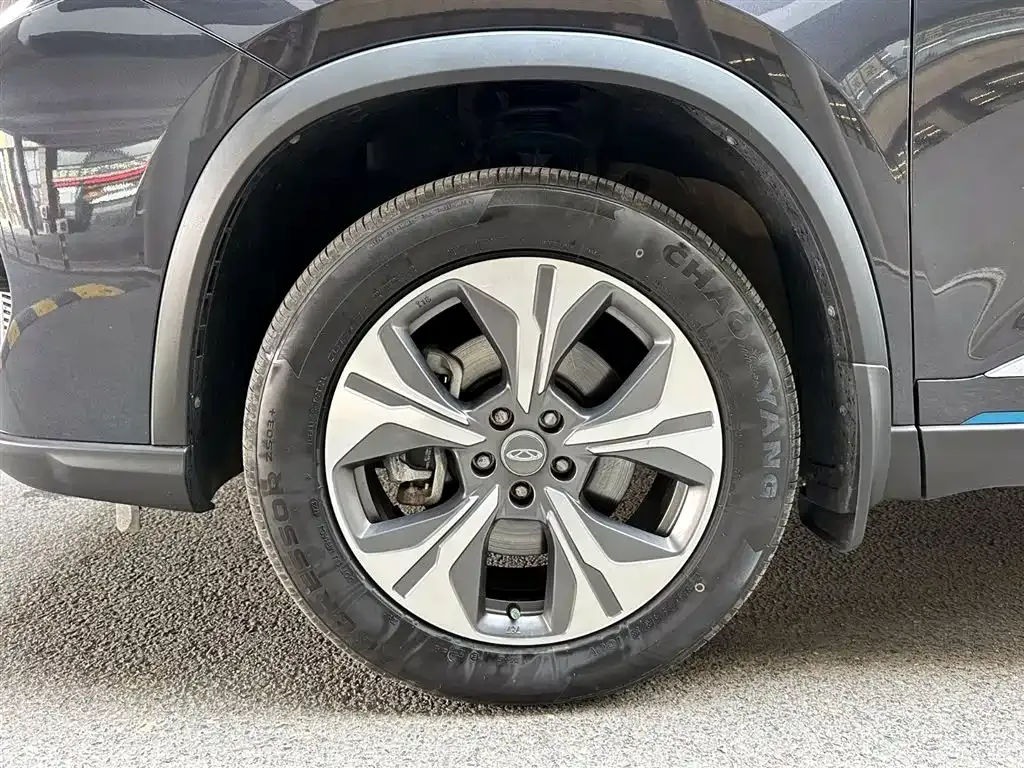 Chery Tiggo 8 PRO NEV — фото 10