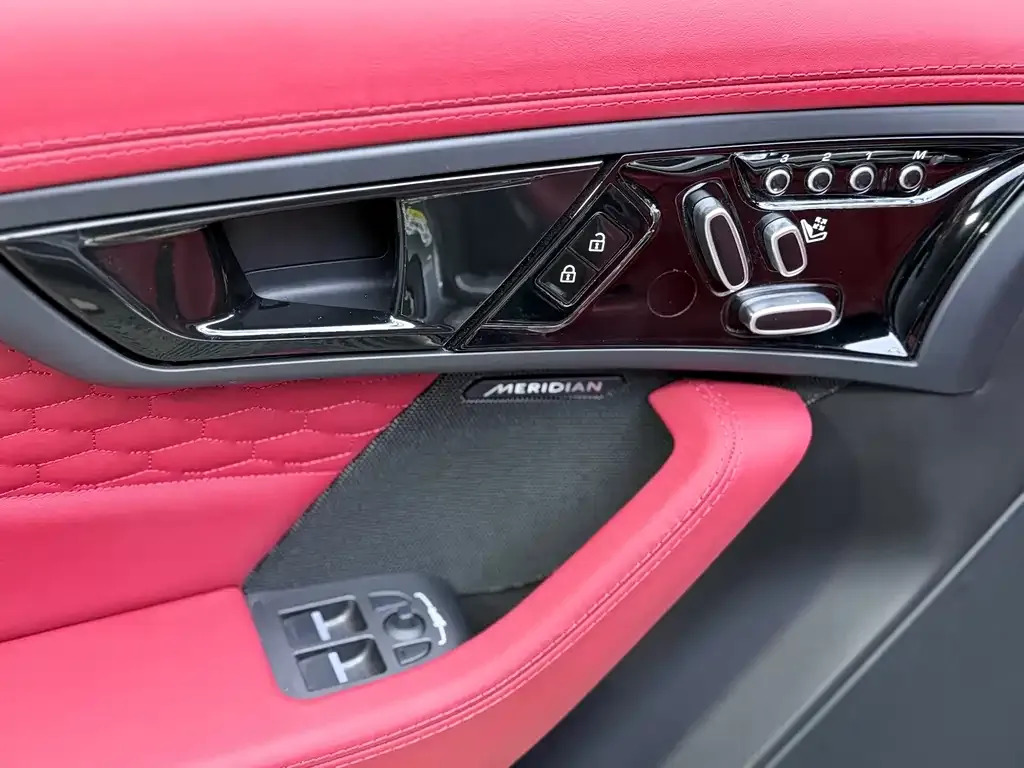 Jaguar F-TYPE — фото 2