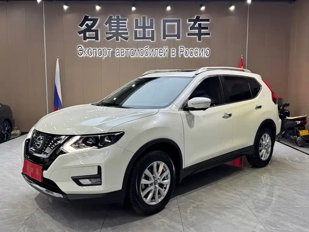 Nissan X-Trail — фото 1