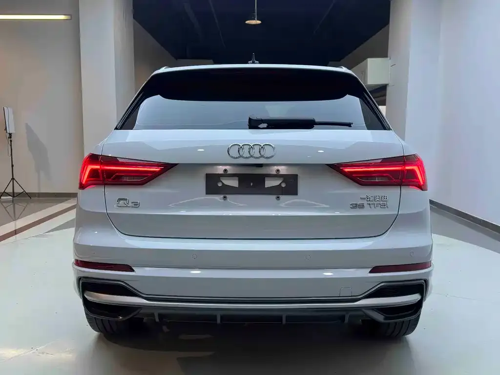 Audi Q3 — фото 3