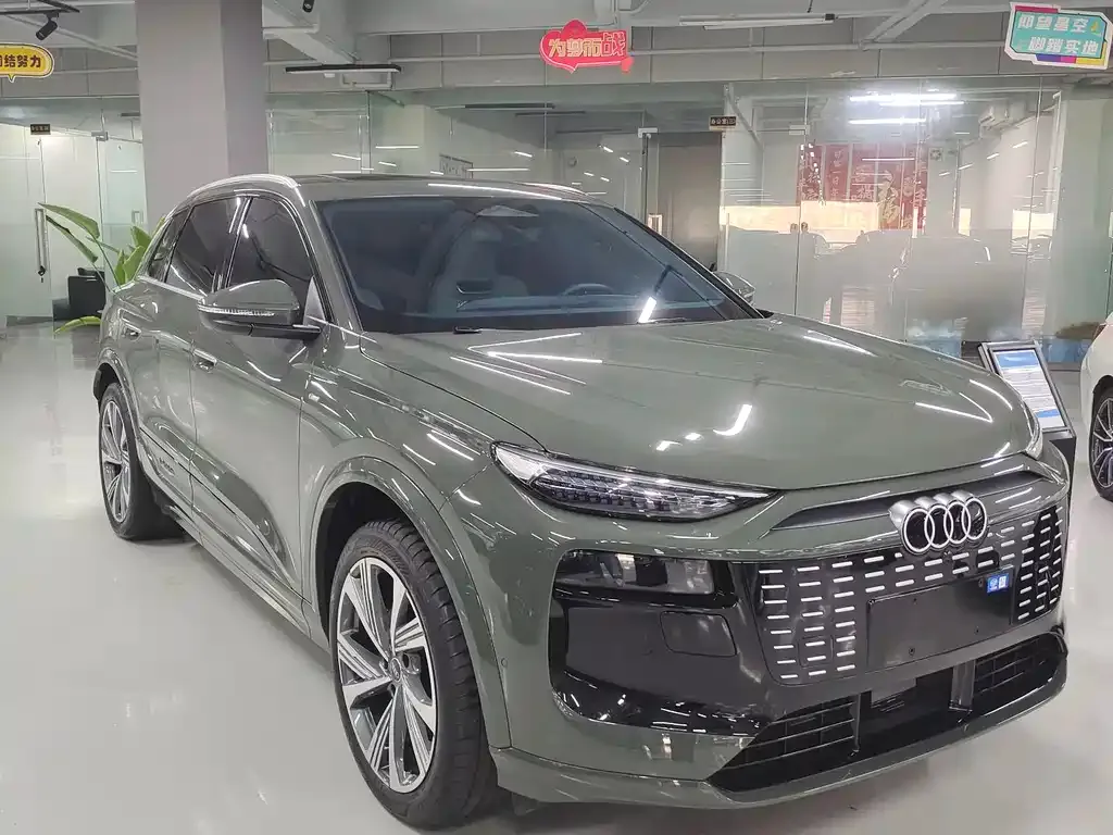 Audi Q6L e-tron — фото 9