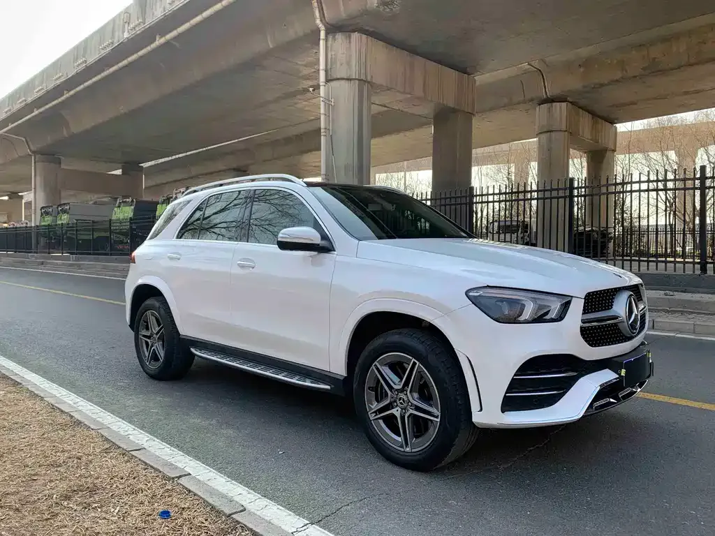 Mercedes-Benz GLE — фото 9