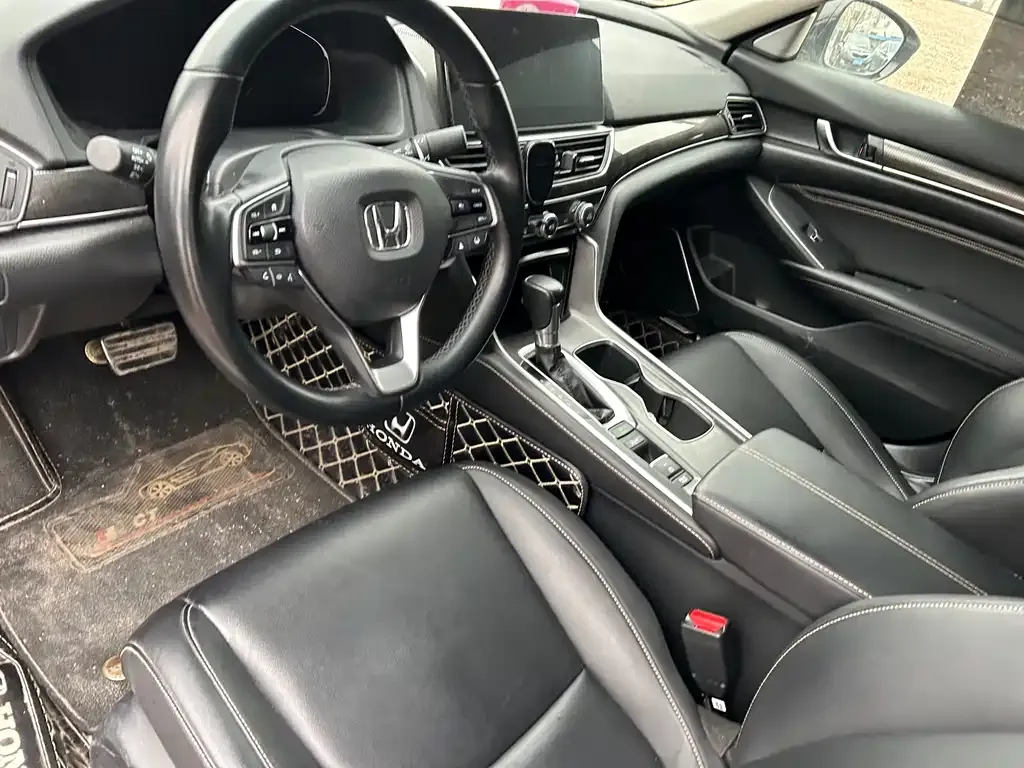 Honda Accord — фото 4