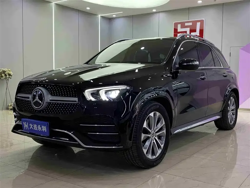 Mercedes-Benz GLE — фото 1