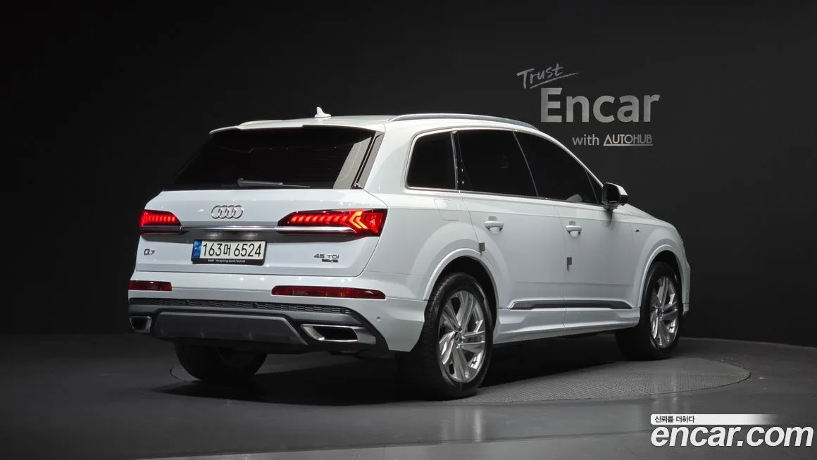 Audi Q7 — фото 4