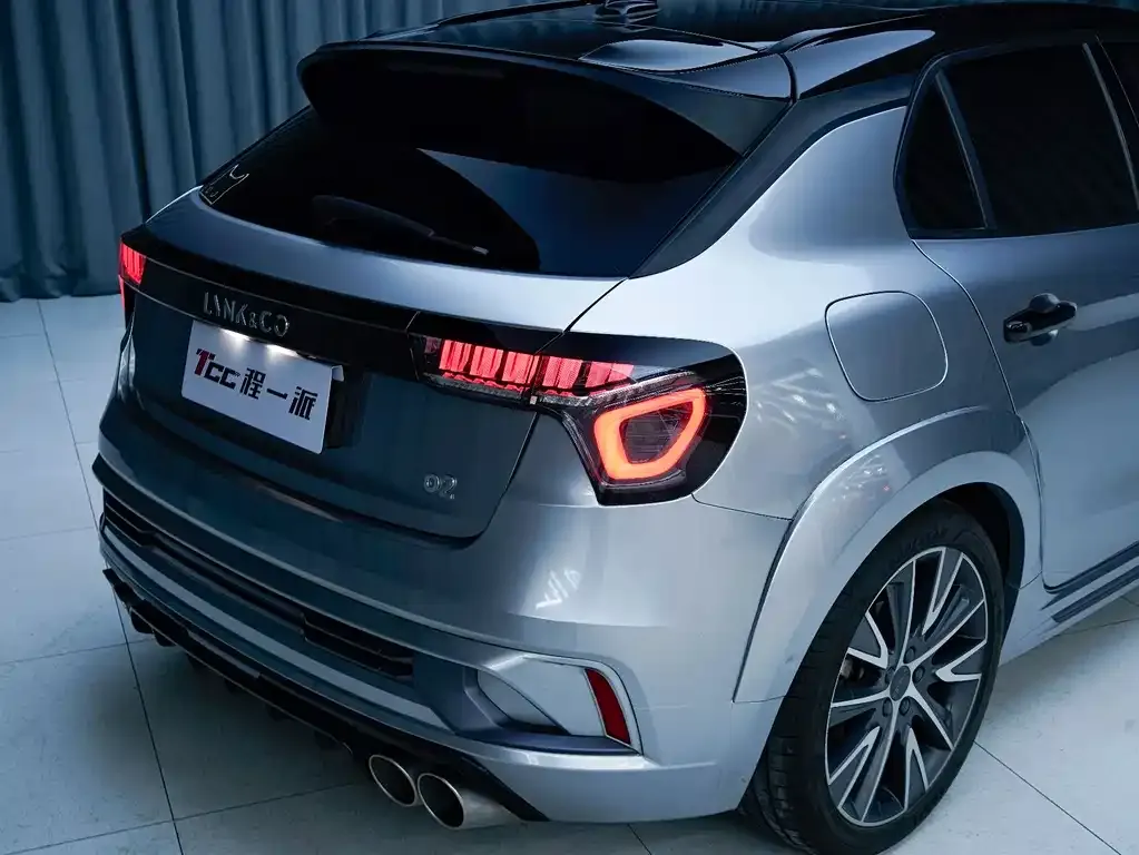 Lynk & Co 02 Hatchback — фото 6