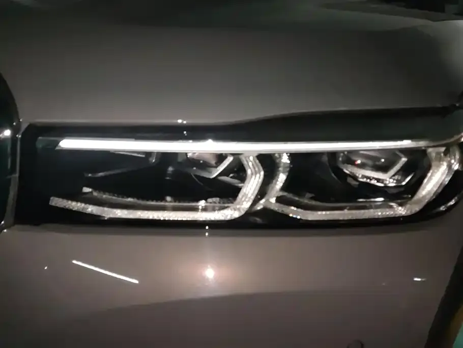 BMW 7 Series — фото 4