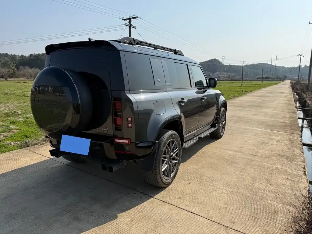 Land Rover Defender — фото 7