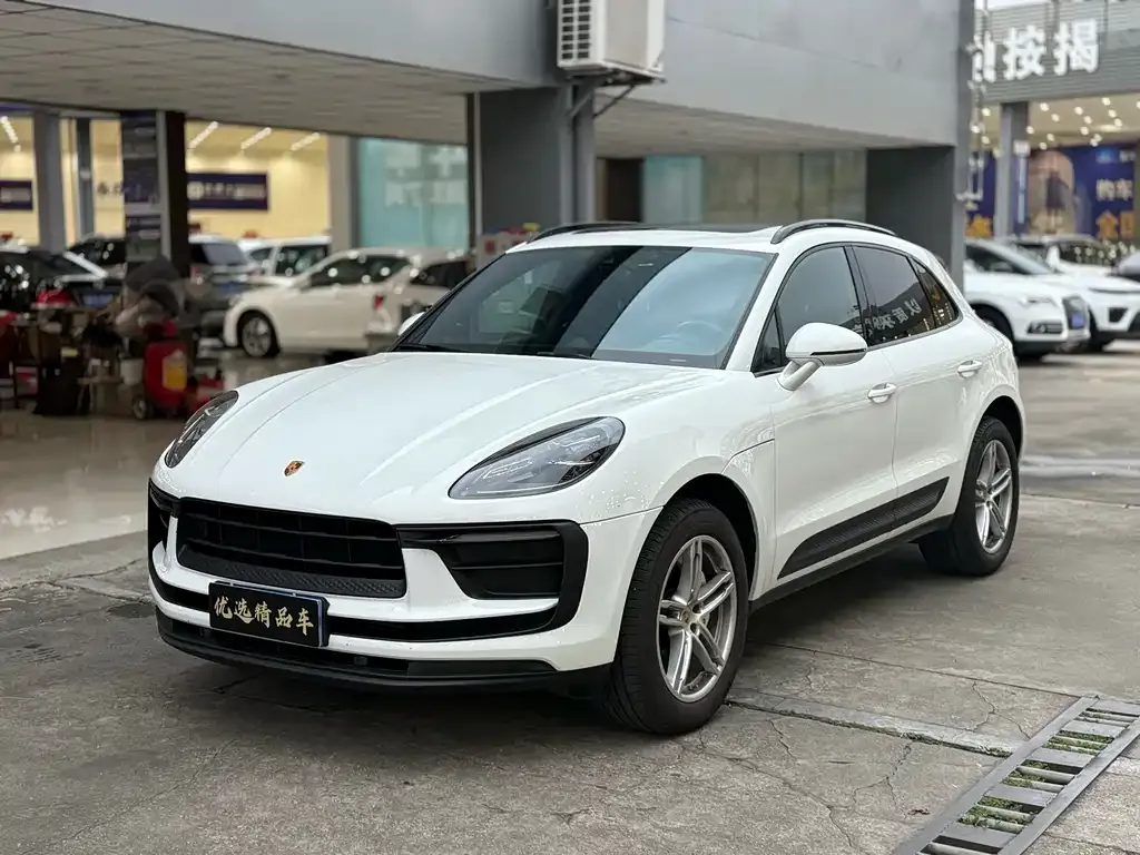 Porsche Macan — фото 1