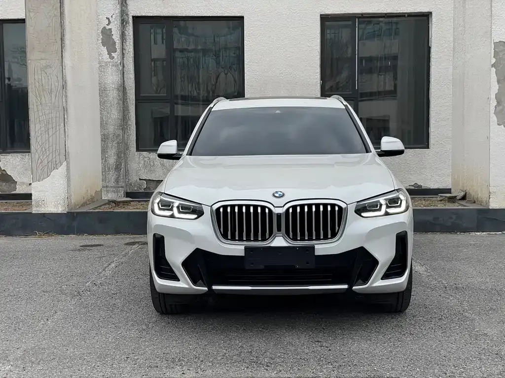 BMW X3 — фото 9