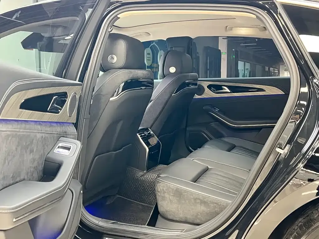 Hongqi H9 — фото 3