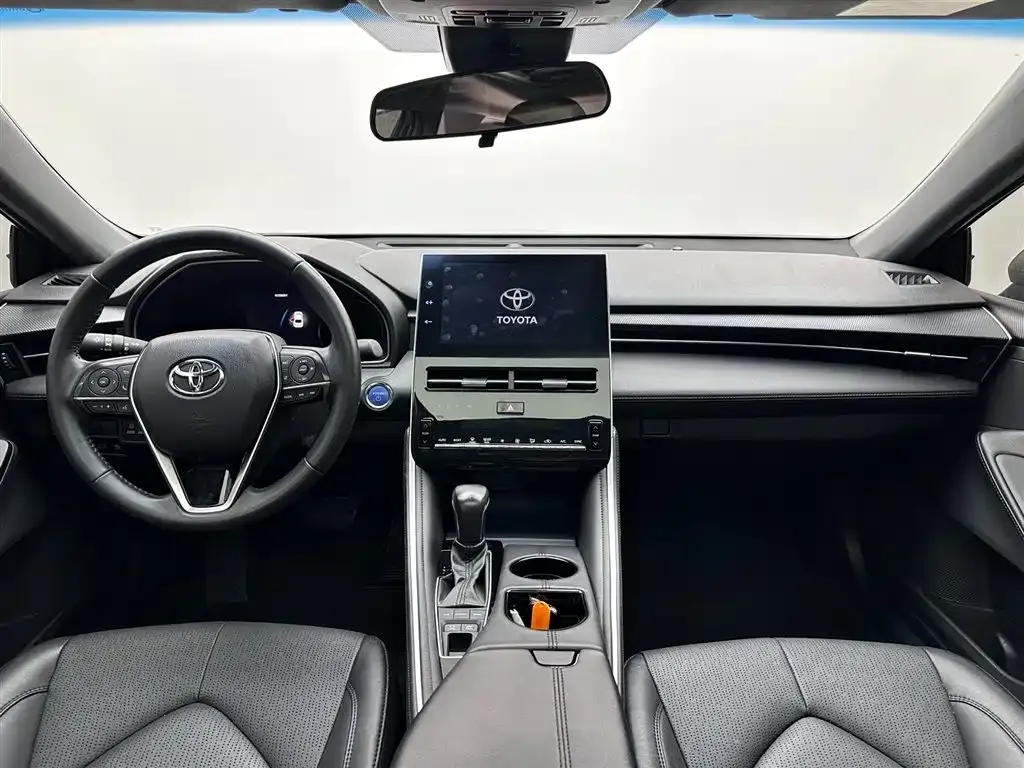 Toyota Avalon — фото 8